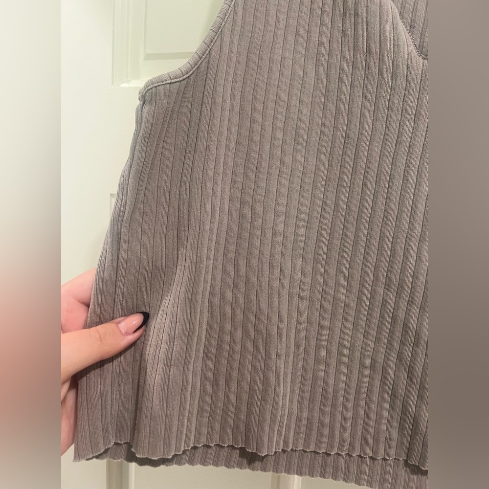 American Eagle Outfitters Charcoal Ribbed Tank Top - Picture 3 of 4